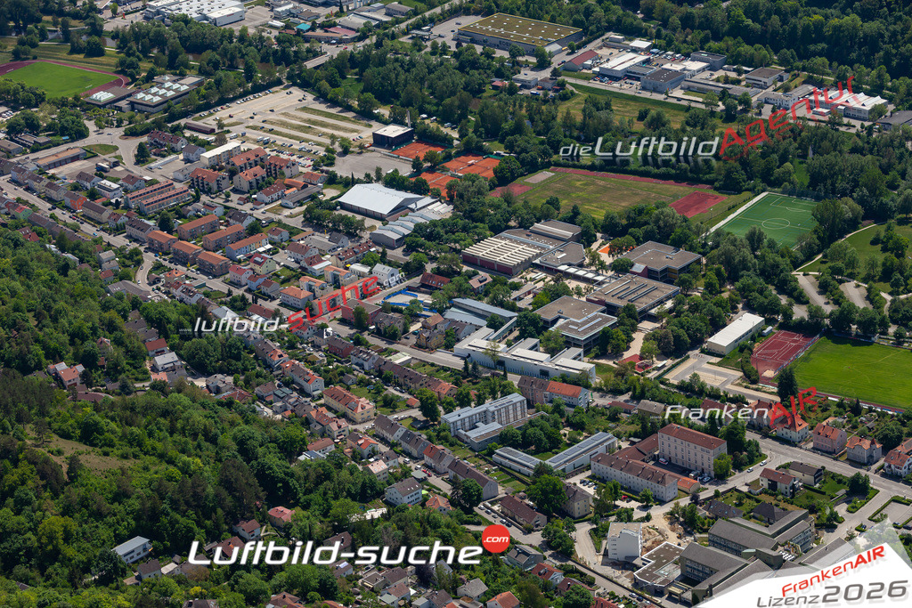 Die Luftbildaufnahme Römerstrasse - Eichstätt wurde 2020 mittels Flugzeug (keine Drohne) erstellt. Perfekte Schärfe und Druck- Ergebnisse- Garantiert!