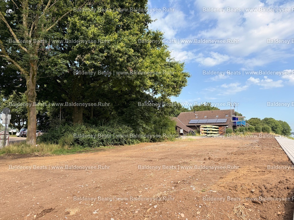 Krefeld - Elfrather See | Alle Nutzungsrechte vorbehalten. Jede Nutzung des Bildes bedarf einer gültigen Lizenz. Der Urheber- und Quellenhinweis „Foto: Cesar von Meissen / Baldeneysee.Ruhr“ ist bei jeder Veröffentlichung direkt am Bild anzubringen. Eine Weitergabe, Unterlizenzierung oder Weiterveräußerung an Dritte ist unzulässig. - Realisiert mit Pictrs.com