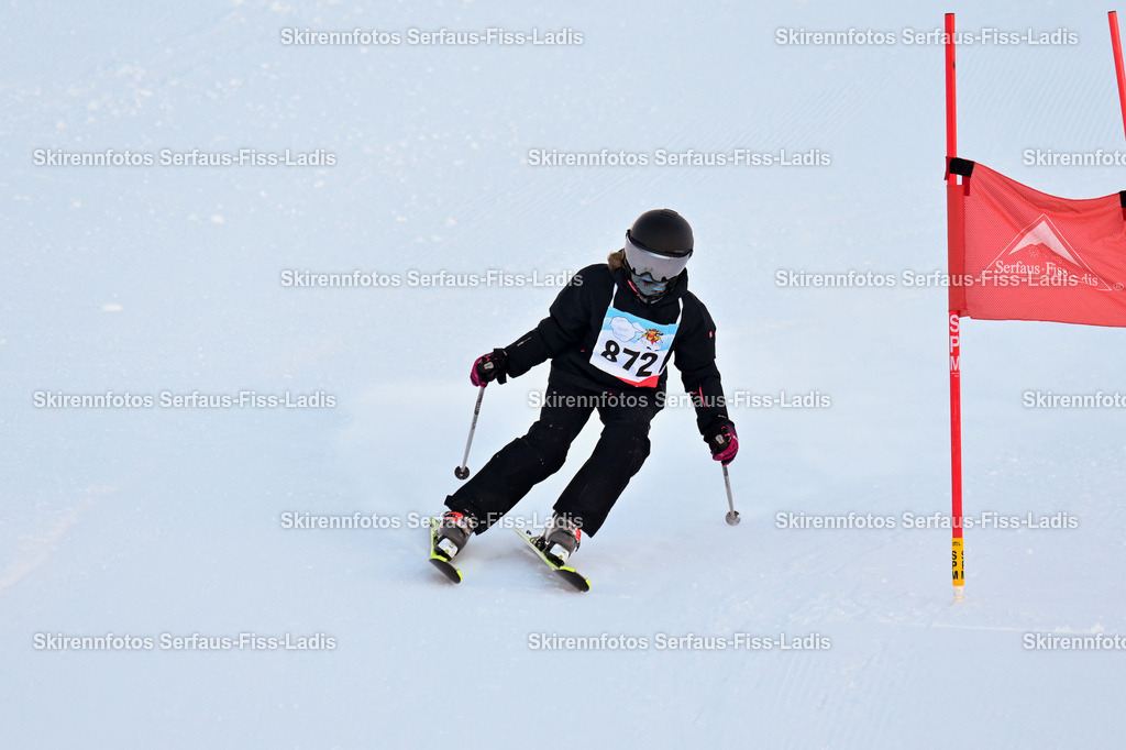SRF_25.12.2025_0228 | Skirennfotos,Serfaus,Fiss,Ladis,Kinderskirennen,Winter,Tirol,Oberland,skirace,SFL,feelfree,weil wir's genießen,ski,Ski,skifahren,Sonnenplateau, - Realisiert mit Pictrs.com