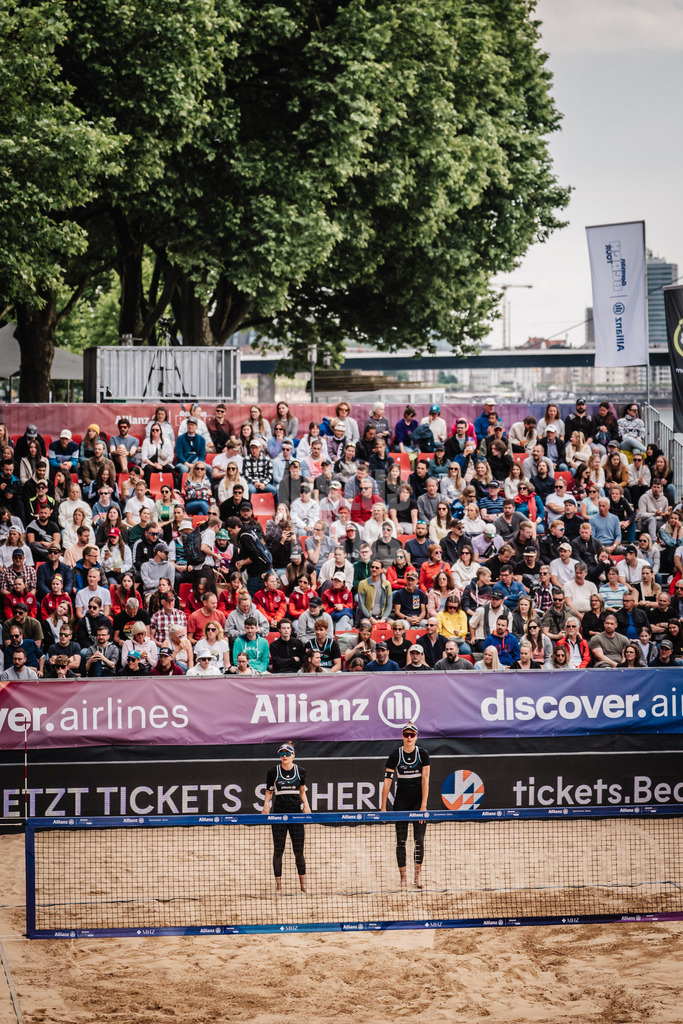 Beachvolleyball | Frauen | Allianz German Beach Tour 2025 | Tourstop Düsseldorf | 18.05.2025 | v.l. Cinja Tillmann und Svenja Müller