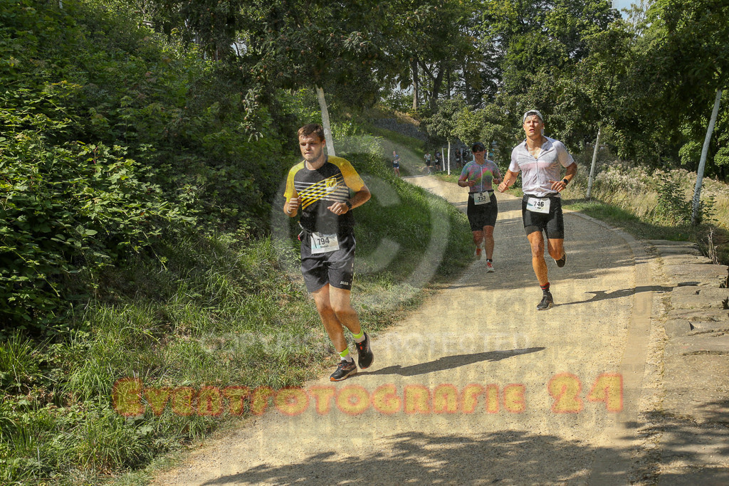 250824_1448_EX1_7613 | Sportfotografie im Rhein-Sieg Kreis, Köln, Bonn, NRW, Rheinland Pfalz, Hessen, etc. Unser Tätigkeitsfeld umfasst den Laufsport vom Volkslauf über den Marathon, Duathlon, Triathon bis zum Ultralauf wie Kölnpfad Ultra oder Schindertrail.