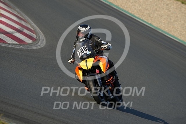 2024_09_07_PBK_31598 | Sportfotografie; SlowMotion; Video; Rennstrecke; Hafeneger; Speer; Racing; RSE; BMW; CBO; Trackday; Motorsportarena; Hockenheimring; Brno; Most; Barcelona; Valencia