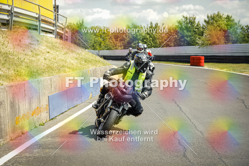 OBK_Mai_Volker_Adam-10848 | Hier findet Ihr Bilder von Touristenfahrten auf der Nürburgring Nordschleife oder von anderen Veranstaltungen die ich besucht habe. Viel Spass beim Durch Schauen 