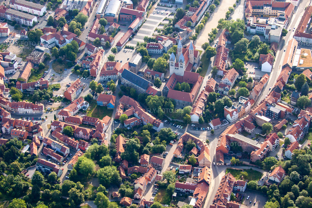 Luftbild: Liebfrauenkirche in Halberstadt im Bundesland Sachsen-Anhalt in Deutschland. Foto: IMG_58388.jpg vom 30.06.2013 durch Werner Riehm/FLY-FOTO.de