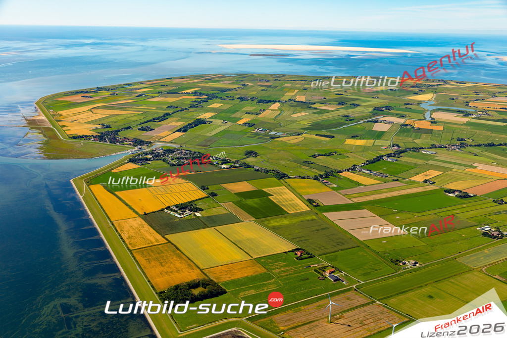 Die Luftaufnahme Ostersiel - Pellworm wurde 2022 vom Flugzeug aus (keine Drohne) erstellt. Hohe Auflösung -für große Poster und Wandbilder geeignet - Garantiert!