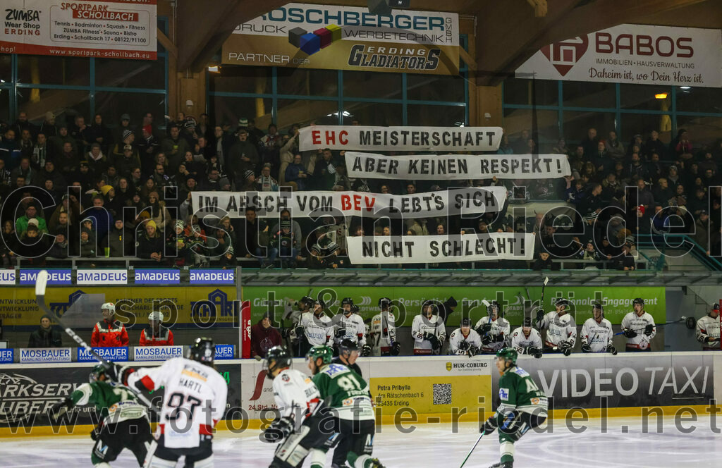2023-11-12_076_TSV_Erding_gegen_EHC_Koenigsbrunn | Erding, Deutschland, 12.11.2023:
Eishockey, Bayernliga Vorrunde 2023 / 2024, 9. Spieltag, TSV Erding gegen EHC Königsbrunn, Endergebnis: 3:2

Foto: Christian Riedel / fotografie-riedel.net