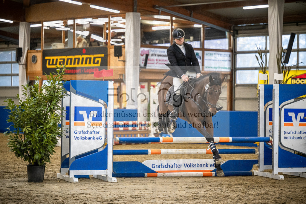 DOS_0525 | Entdecke hochwertige Reitturnierfotos von Foto Oger. Professionell, emotional und authentisch – jetzt Lieblingsmomente im Shop bestellen.Deutschlandweite Turnierfotografie. - Realisiert mit Pictrs.com