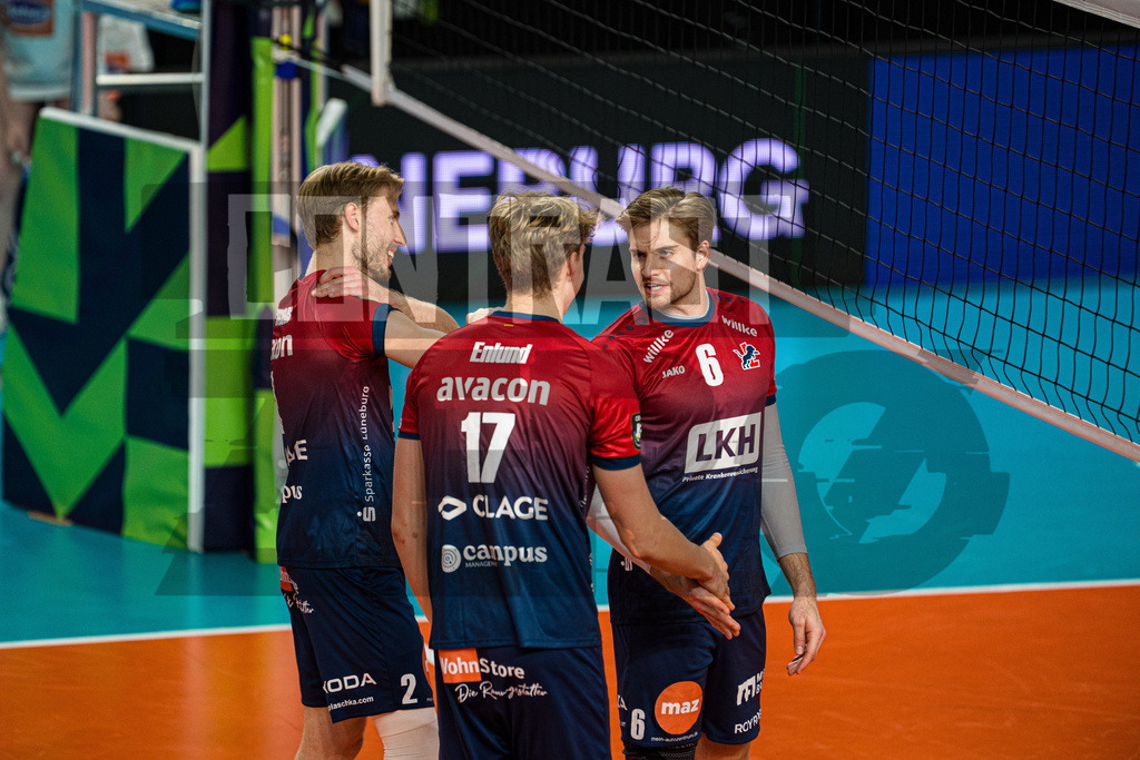 Volleyball I Herren I Saison 2025/2026 I CEV Champions League I CLVM69 I SVG Lüneburg - Sporting CP Lisboa | CONTRAST ZERØ MEDIA - Realisiert mit Pictrs.com