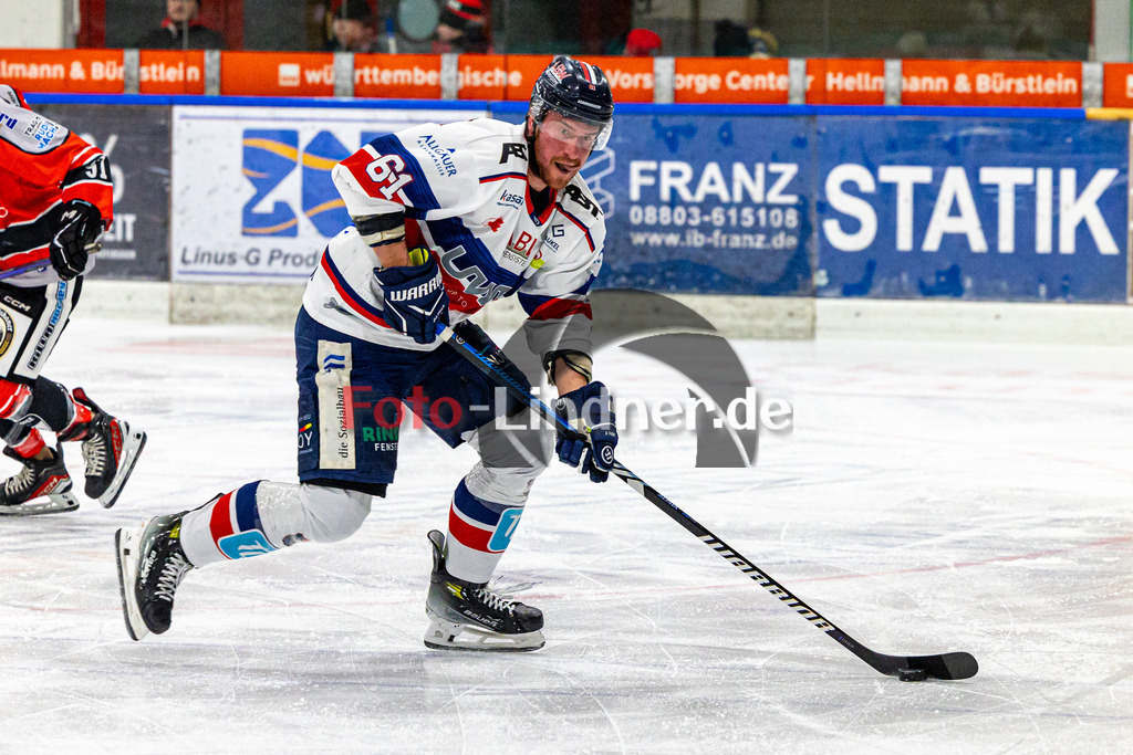 TSV Peißenberg Miners vs ESC Kempten SHARKS | Eishockey Bayernliga 2023/2024, TSV Peißenberg Miners vs ESC Kempten SHARKS, 20240121,
Pascal KRÖBER (SHARKS 61) in Aktion,
2024-01-21 in Peißenberg (Eisstadion)
61 Pascal KRÖBER (SHARKS 61)
Copyright: WolfgangxLindner foto-lindner.de
