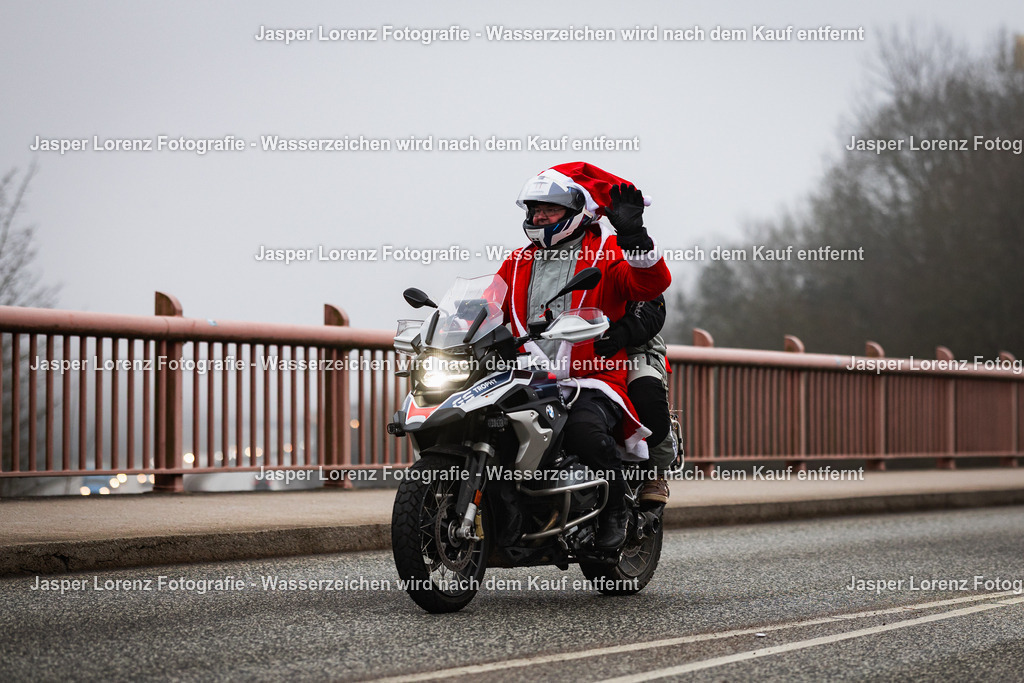 X-Mas Ride I Kiel I 2025 | Jasper Lorenz Fotografie - Realisiert mit Pictrs.com