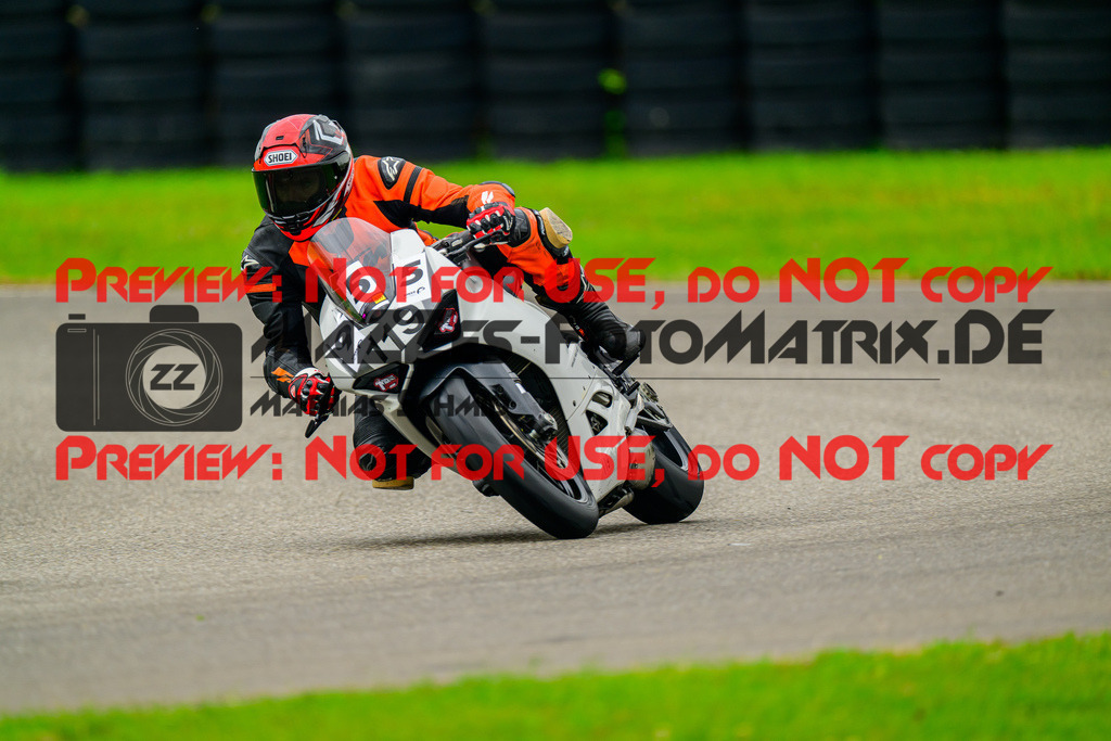 MaZZes_Fotomatrix_20241002_6007705_6826 | Fotograf Mathias Schmid
Sportfotograf,
Eventfotograf,
Hochzeitsfotograf,
Portraitfotograf