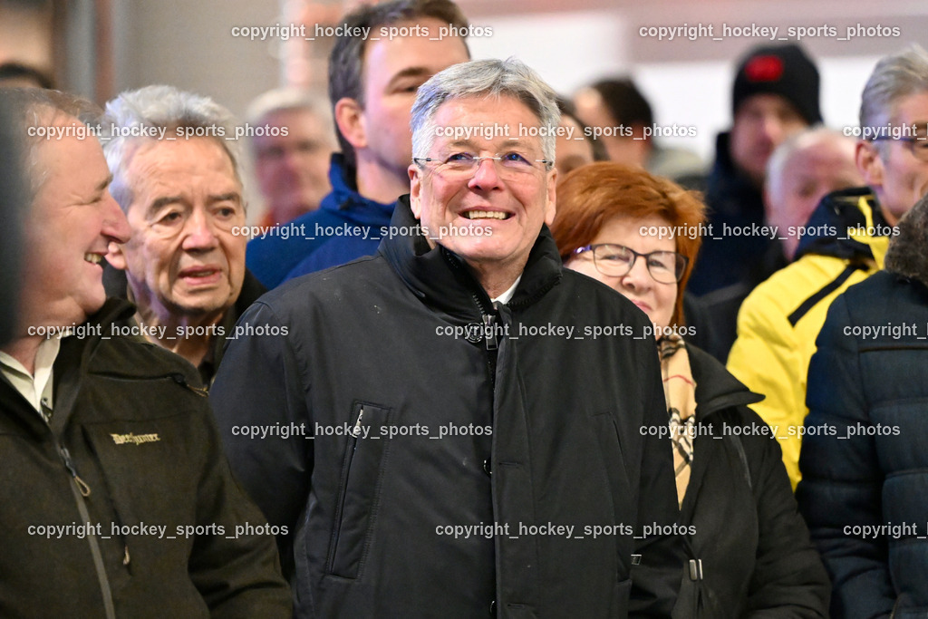 Eishallen Eröffnung Eberstein | Landeshauptmann Kärnten Peter Kaiser, Eishallen Eröffnung Eberstein, Eishallen Eröffnung Eberstein am 07.12.2024 in Eberstein (Halle Eberstein), Austria, (Photo by Bernd Stefan)