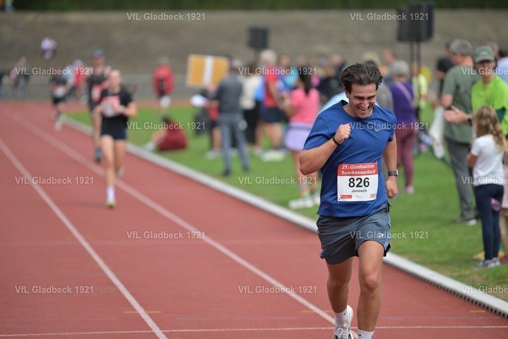 2026-08-23_Sparkassenlauf_10KM_KH_001344 | Die Fotografen - Realisiert mit Pictrs.com