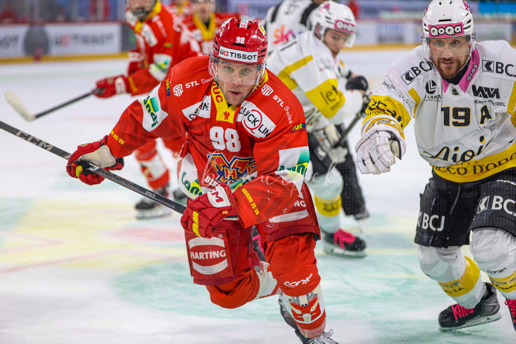 EHCB vs HCA 20260127_wb-9724 | Sportbilder, Sportfotograf, Hochzeits- und Eventfotografin, Flugshows, Portraits und Tiershooting, Aviation, Downhill, Nationalleague, Swissleague, International