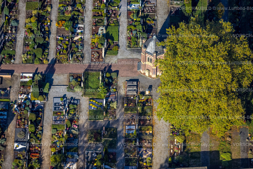 Kamp-Lintfort221004503 | Luftbild, Friedhof Kloster Kamp, Kapelle, Kamperbrück, Kamp-Lintfort, Niederrhein, Ruhrgebiet, Nordrhein-Westfalen, Deutschland