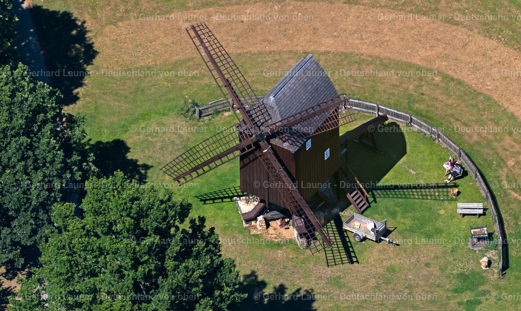 4036257 | BRAUNSCHWEIG 31.07.2020 Historische Windmühle " Bockwindmühle Victoria Luise Riddagshausen " an der Straße Riddagshäuser Weg im Ortsteil Östliches Ringgebiet in Braunschweig im Bundesland Niedersachsen, Deutschland. Weiterführende Informationen bei: Braunschweig Stadtmarketing GmbH. // Historic windmill " Bockwindmuehle Victoria Luise Riddagshausen " on the street Riddagshauser Weg in the district Ostliches Ringgebiet in Braunschweig in the state Lower Saxony, Germany. Further information at: Braunschweig Stadtmarketing GmbH. Foto: Gerhard Launer