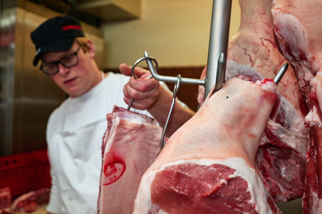 Fleischerei Dormayer | Langenzersdorf, Austria - February 12, 2019: Fleischerei Dormayer; Herr Dormayer Markus in der Metzgerei. - Realisiert mit Pictrs.com