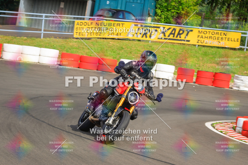 _DSK2094 | Hier findet Ihr Bilder von Touristenfahrten auf der Nürburgring Nordschleife oder von anderen Veranstaltungen die ich besucht habe. Viel Spass beim Durch Schauen 