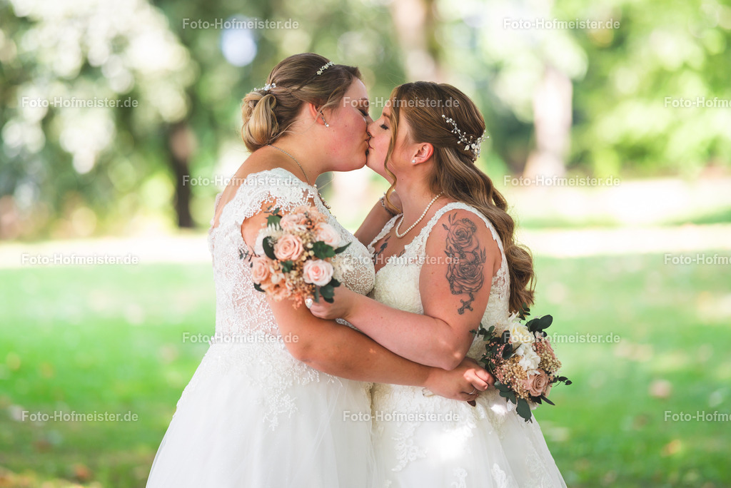 2 | Professionelle Auftragsfotografie im Raum Celle & Umgebung. Hochzeiten, Geburtstage, Taufen Veranstaltungen, Websitefotos & mehr. Terminvereinbarungen unter +49 (0)1608554479