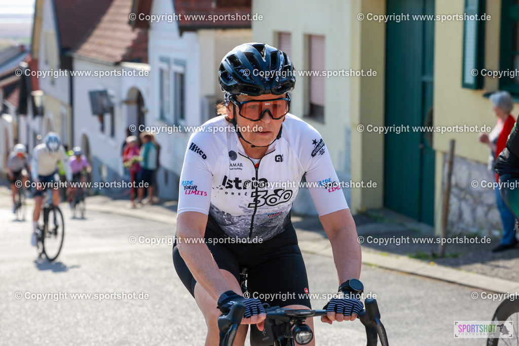 299_AR6_8737 | Neusiedlersee Radmarathon 2026@sportshot_your_pictrs #yourpictures#roadtowm2029 #nrm #neusiedlerseeradmarathon #neusiedlersee #neusiedlerseetourismus #burgenland #mörbisch #nrm26 #burgenlandtourismus #voglundco #poweredbyburgenlandtourismus #radsport #rad #marathon #ucigranfondo #visitburgenland #ucigranfondoworldseries