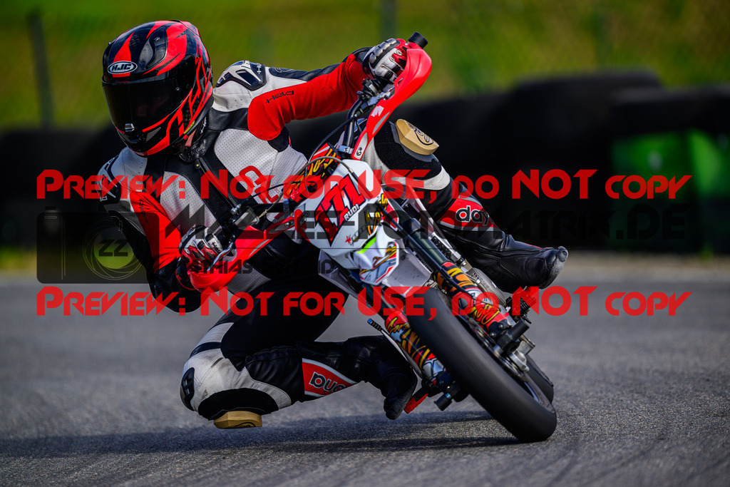 MaZZes_Fotomatrix_20250405_6007705_0331 | Fotograf Mathias Schmid
Sportfotograf,
Eventfotograf,
Hochzeitsfotograf,
Portraitfotograf