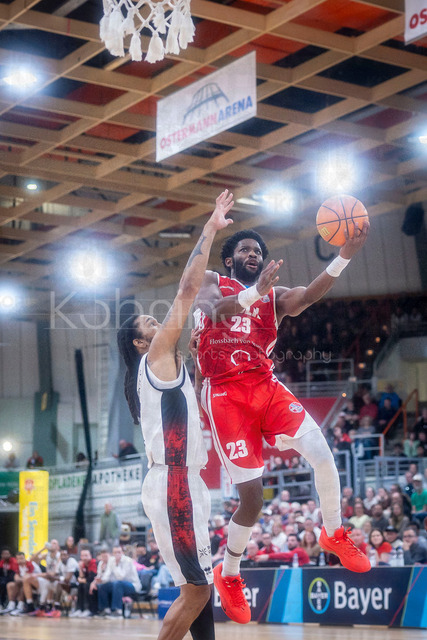 Barmer 2. Basketball Bundesliga ProA: Bayer Giants Leverkusen vs. RheinStars Koeln, 04.04.26 | Leverkusen, 04.04.26 - Michael Jordan Miller (RheinStars Köln, 23) während des Spiels der Barmer 2. Basketball Bundesliga ProA: Bayer Giants Leverkusen vs. RheinStars Koeln in der Ostermann Arena in Leverkusen.