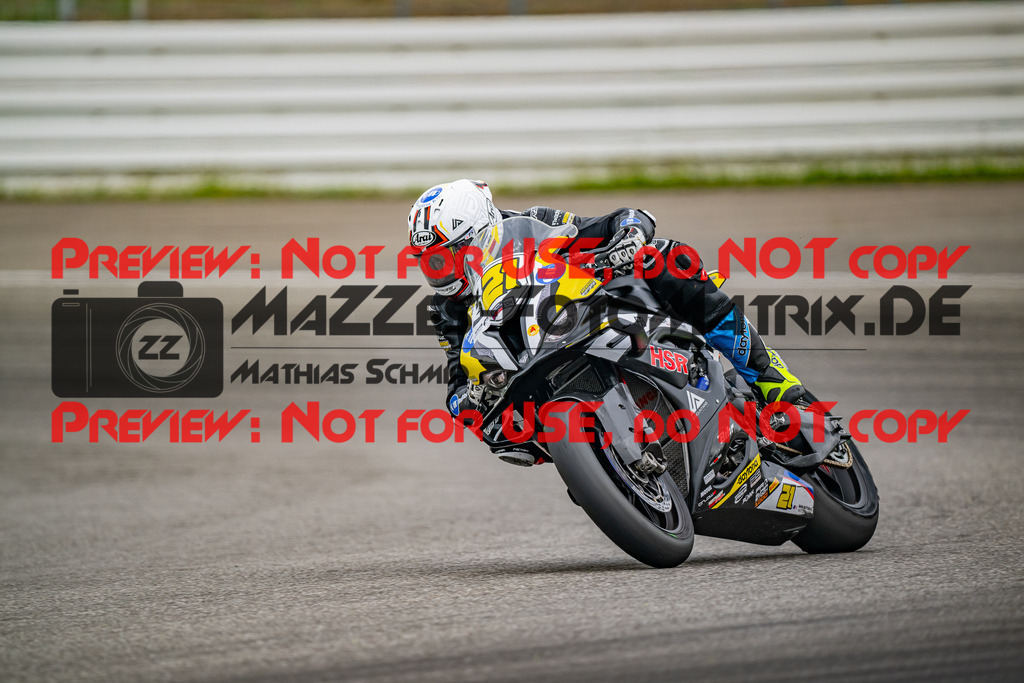 MaZZes_FotoMatrix_240701_6007705_3349 | WEISS