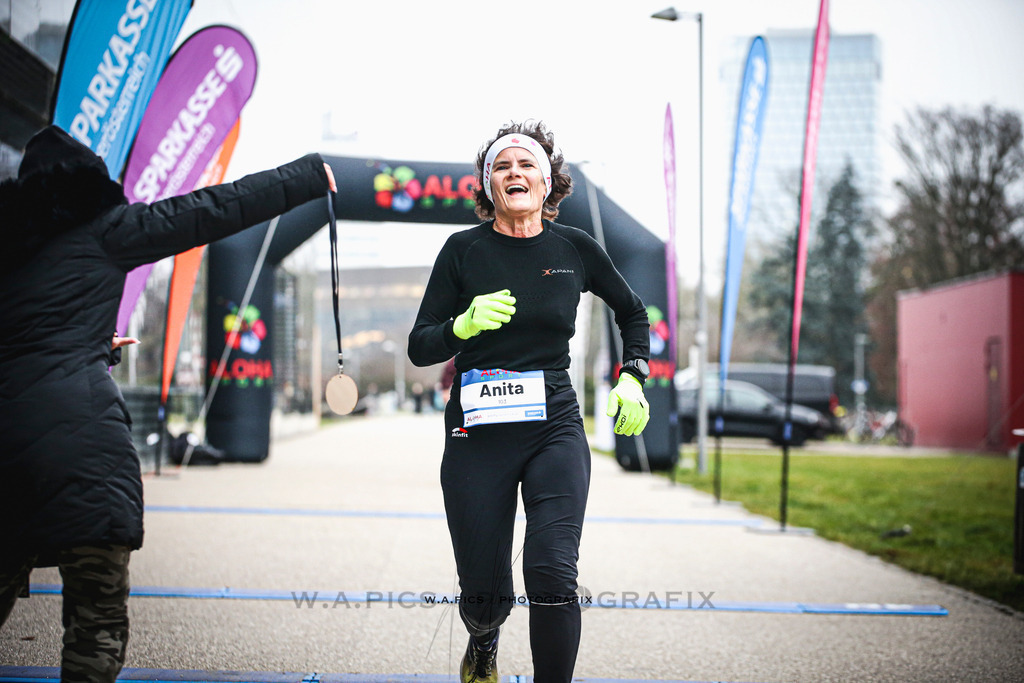..... | Linz, AUSTRIA,14. Dezember 25, ALOHA WINTERLAUF DEZEMBER 25 , Image shows: Photo: WAPICS / Andreas Willdoner