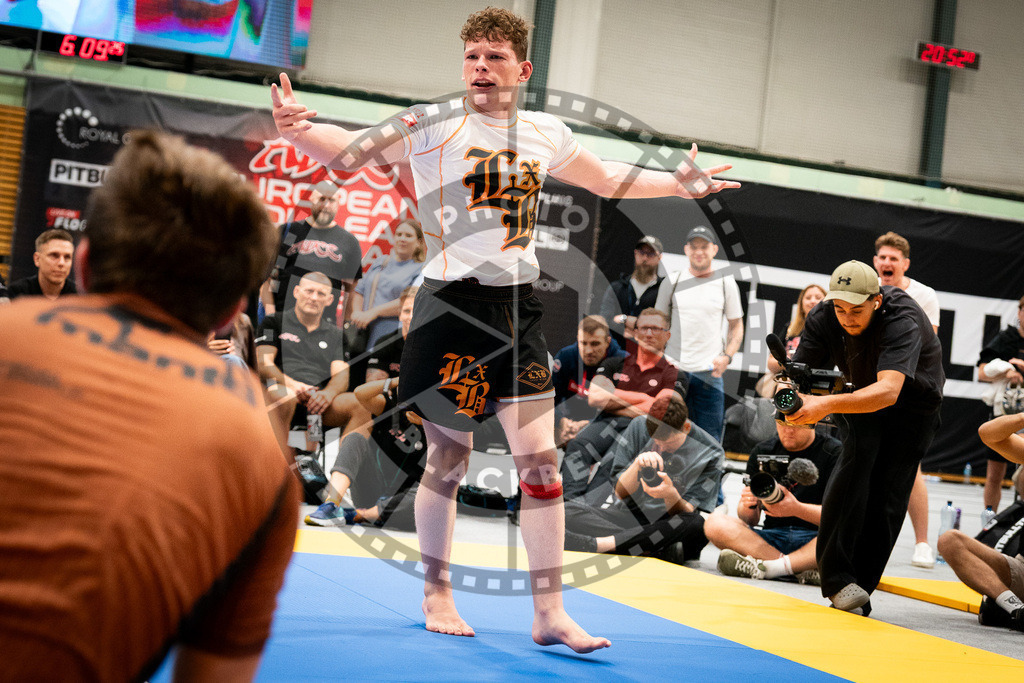 20250906PBB4601 | Fighters compete during the ADCC European Trials  competition in Warsaw, Poland, on September 6, 2025.
