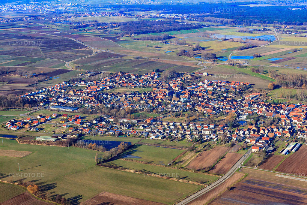 Dorfansicht von Südosten | Luftbild: Dorfansicht von Südosten im Ortsteil Geinsheim in Neustadt im Bundesland Rheinland-Pfalz in Deutschland. Foto: IMG_36945.jpg vom 16.01.2011 durch Werner Riehm/FLY-FOTO.de - Realisiert mit Pictrs.com