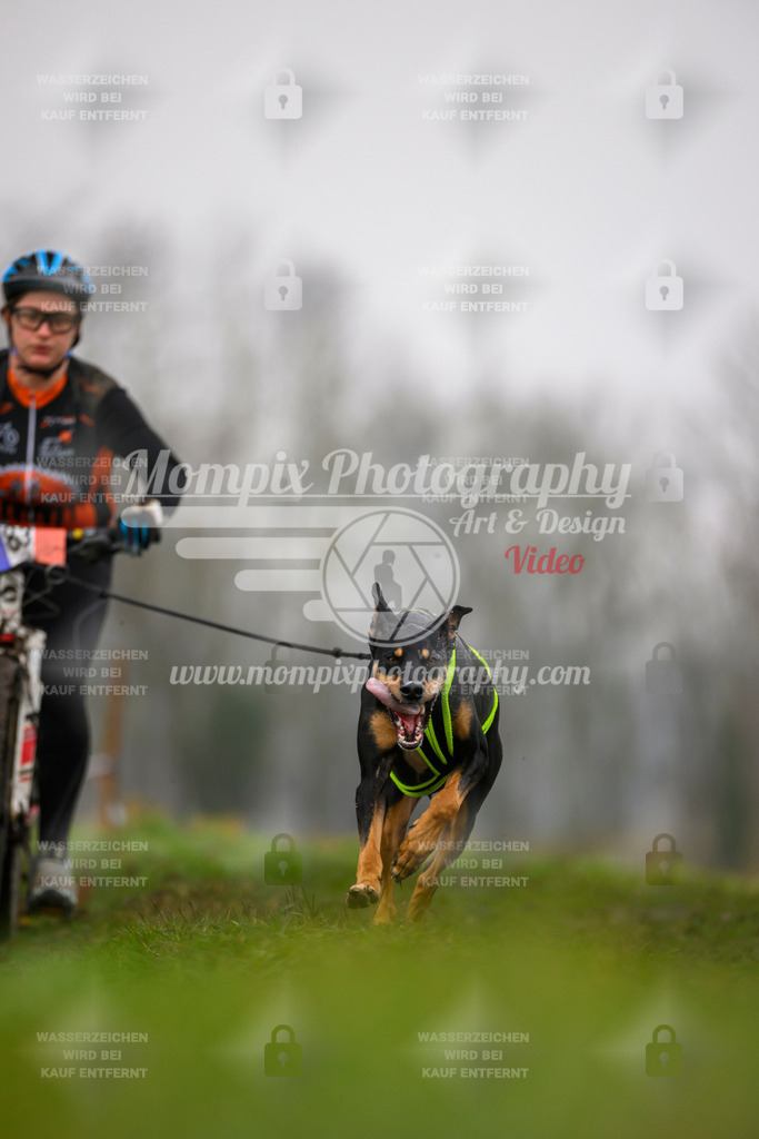 MompixPhotography_CDF2023_FFST_Di_Bike1-117 | PayLife