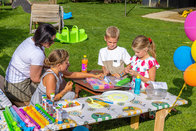 Sommerfest - Kindertagesstätte Wichtelvilla & Zwergenwald | Bildershop von pixelworld.at - Realisiert mit Pictrs.com