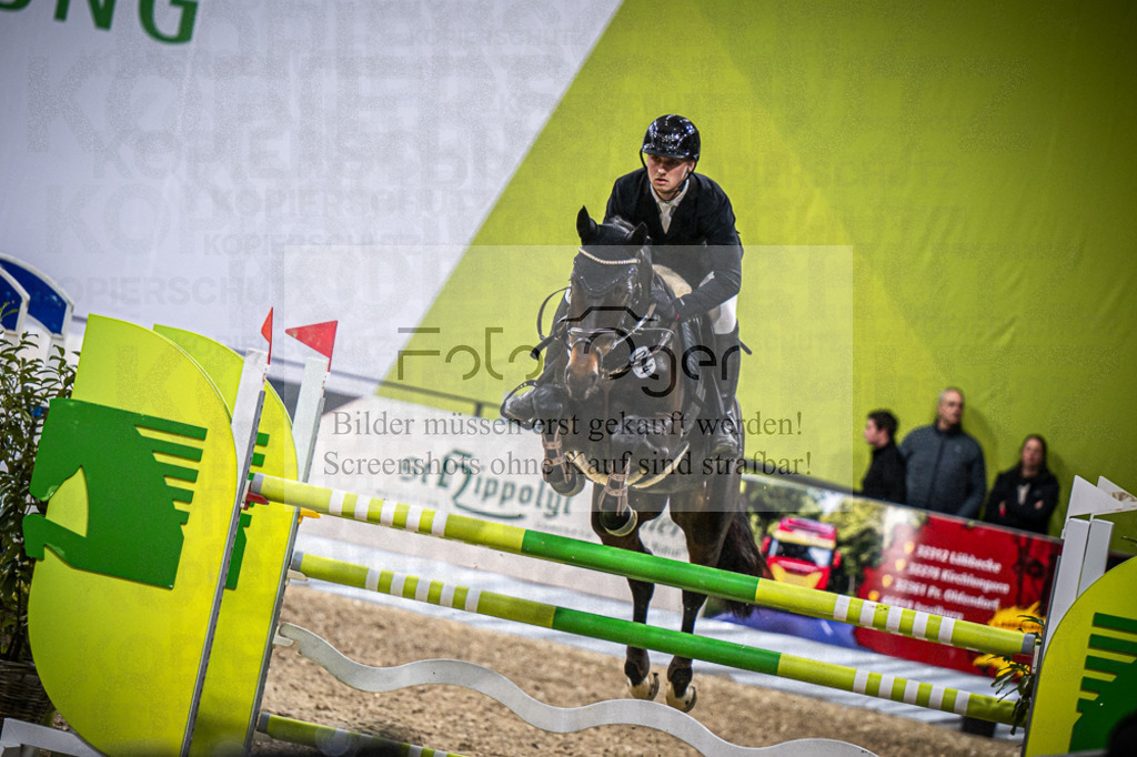 DOS_1011 | Entdecke hochwertige Reitturnierfotos von Foto Oger. Professionell, emotional und authentisch – jetzt Lieblingsmomente im Shop bestellen.Deutschlandweite Turnierfotografie. - Realisiert mit Pictrs.com