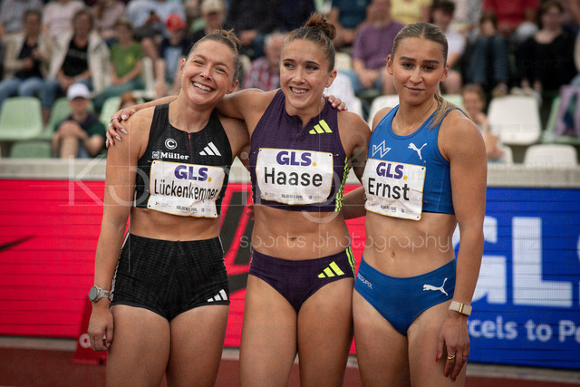 Golden Oval; Dresden, 31.05.2026 | DRESDEN , GERMANY - MAY 31:  Gina Lueckenkemper (GER / Germany), Rebekka Haase (GER / Germany), Jolina Ernst (GER / Germany) after the Golden Oval Continental Tour Silver meeting on May 31, 2026 at Heinz-Steyer-Stadion in Dresden, Saxony, Germany.