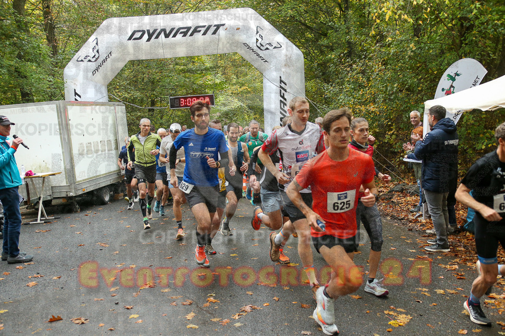 241027_1008_EX1_3478 | Sportfotografie im Rhein-Sieg Kreis, Köln, Bonn, NRW, Rheinland Pfalz, Hessen, etc. Unser Tätigkeitsfeld umfasst den Laufsport vom Volkslauf über den Marathon, Duathlon, Triathon bis zum Ultralauf wie Kölnpfad Ultra oder Schindertrail.