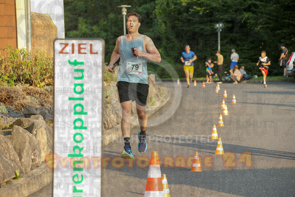 240802_1915_EX1_6221 | Sportfotografie im Rhein-Sieg Kreis, Köln, Bonn, NRW, Rheinland Pfalz, Hessen, etc. Unser Tätigkeitsfeld umfasst den Laufsport vom Volkslauf über den Marathon, Duathlon, Triathon bis zum Ultralauf wie Kölnpfad Ultra oder Schindertrail.