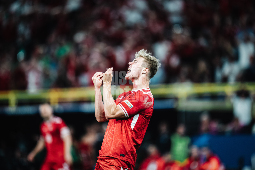 Fußball | Herren | UEFA-Fußball-Europameisterschaft 2024 | Achtelfinale | Deutschland vs. Dänemark | 29.06.2024 | Rasmus Hojlund (#9, Dänemark) ärgert sich