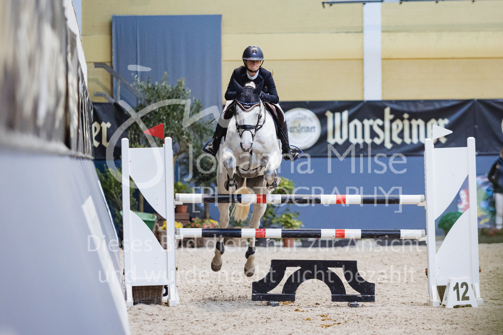 221112_Warstein_L-Spr-169 | Deine schönsten Turniermomente als professionelle Fotos! Entdecke hochwertige Pferdesport-Fotografie im Online-Shop. Jetzt Fotos finden & bestellen!