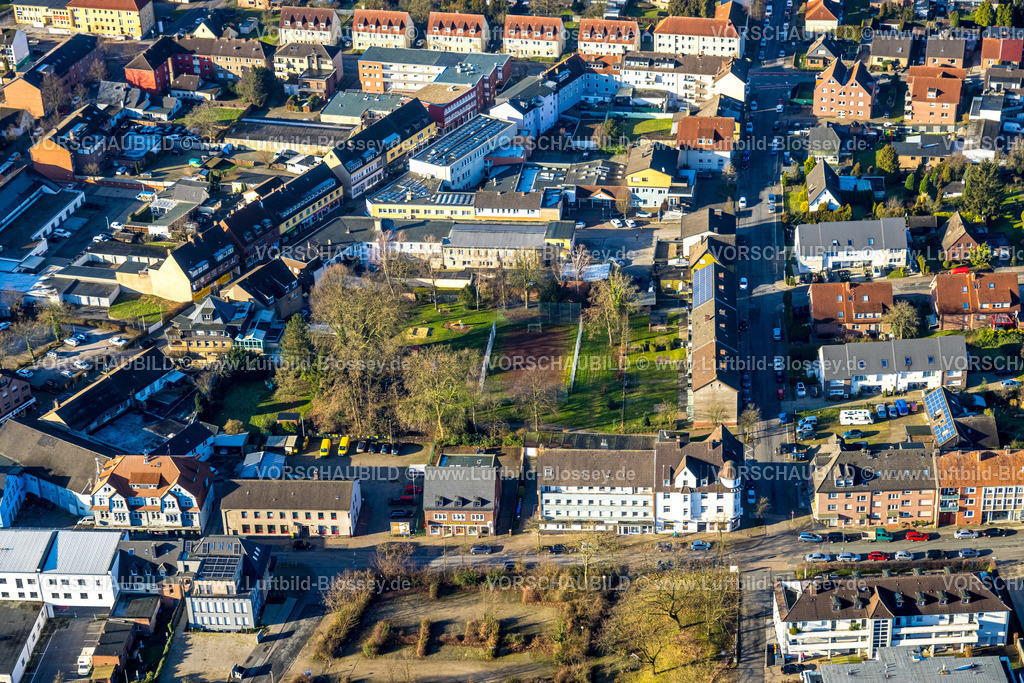 Hamm240100096 | Luftbild, Wohngebiet mit Spielplatz und Sportplatz Oswaldstraße, Bockum-Hövel, Hamm, Ruhrgebiet, Nordrhein-Westfalen, Deutschland