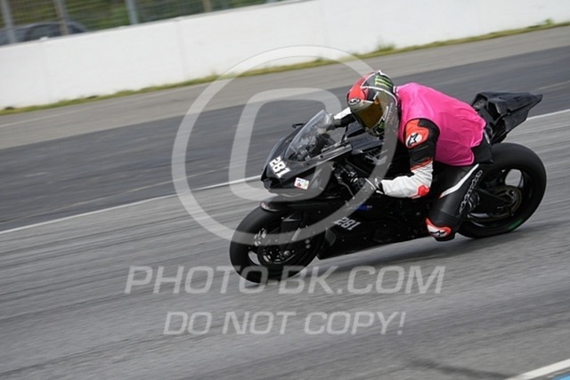 2024_04_29_PBK_14304 | Sportfotografie; SlowMotion; Video; Rennstrecke; Hafeneger; Speer; Racing; RSE; BMW; CBO; Trackday; Motorsportarena; Hockenheimring; Brno; Most; Barcelona; Valencia