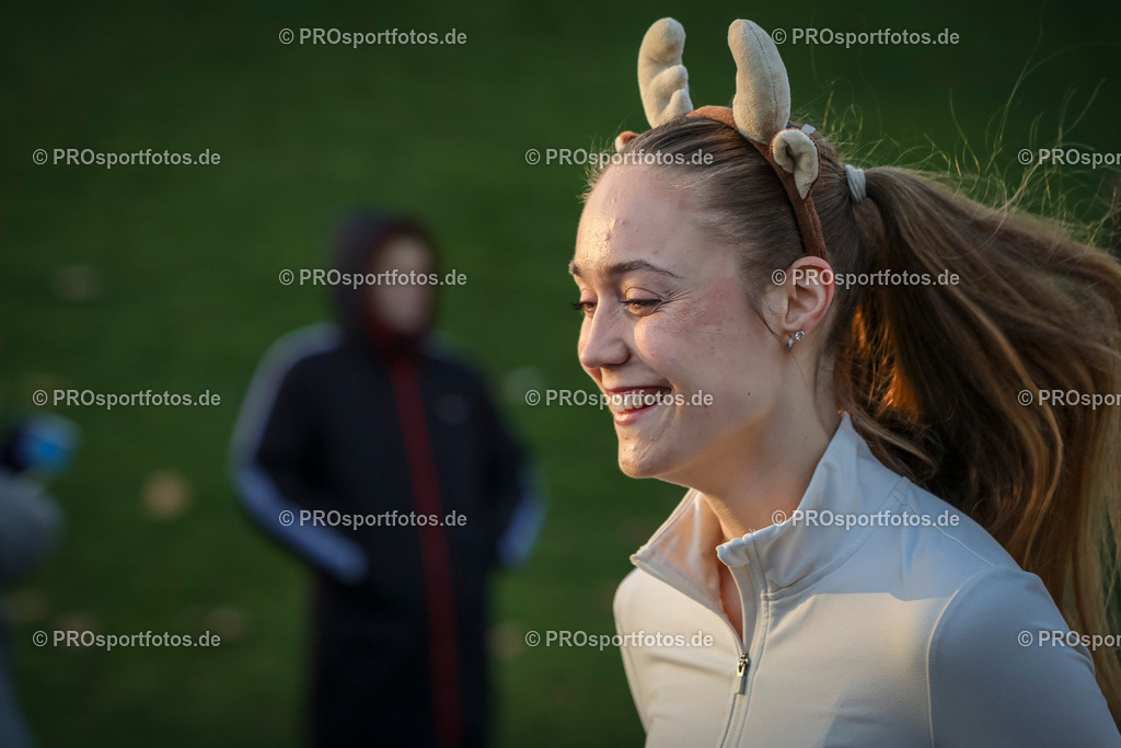 6. Bonner Nikolauslauf; Bonn, 14.12.2025 | Impressionen vom 6. Bonner Nikolauslauf am 14.12.2025 in Bonn (Nordrhein-Westfalen). 