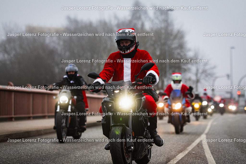 X-Mas Ride I Kiel I 2025 | Jasper Lorenz Fotografie - Realisiert mit Pictrs.com