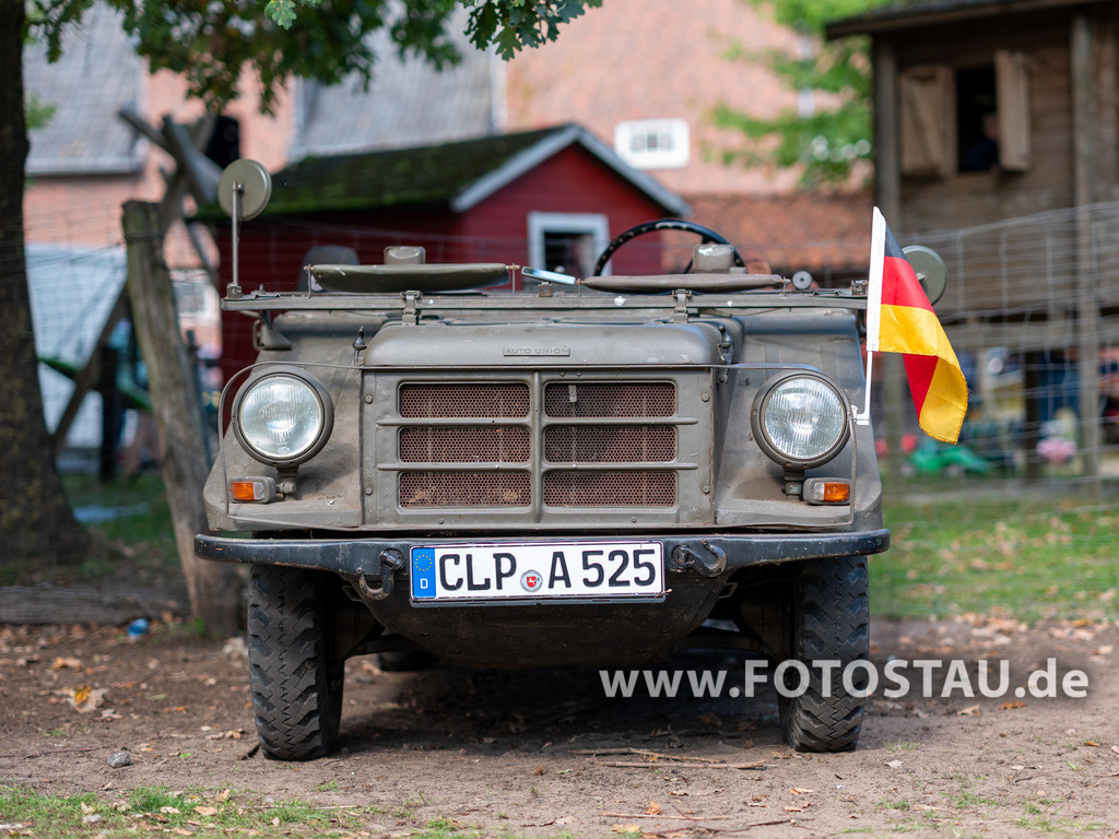 20250928-00112 | Quakenbrück 2025 Oldtimer und Youngtimer Treffen - Realisiert mit Pictrs.com