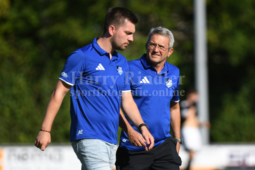 SpVgg Osterhofen : TSV-DJK Oberdiendorf | Anton Autengruber (Trainer TSV-DJK Oberdiendorf) - Realisiert mit Pictrs.com