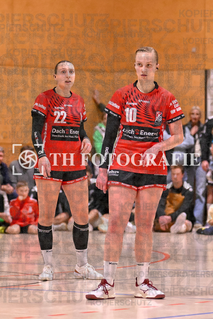 GER, SG Maulburg/Steinen - HSG Dreiland, Frauen-Handball, Oberliga Suedbaden, 3. Spieltag, Saison 2024/2025, 12.10.2024 | Maike Hartmann (SG Maulburg/Steinen, #22), Amely Haas (SG Maulburg/Steinen, #10)GER, SG Maulburg/Steinen - HSG Dreiland, Frauen-Handball, Oberliga Suedbaden, 3. Spieltag, Saison 2024/2025, 12.10.2024Foto: TH Fotografie/Thomas Hess