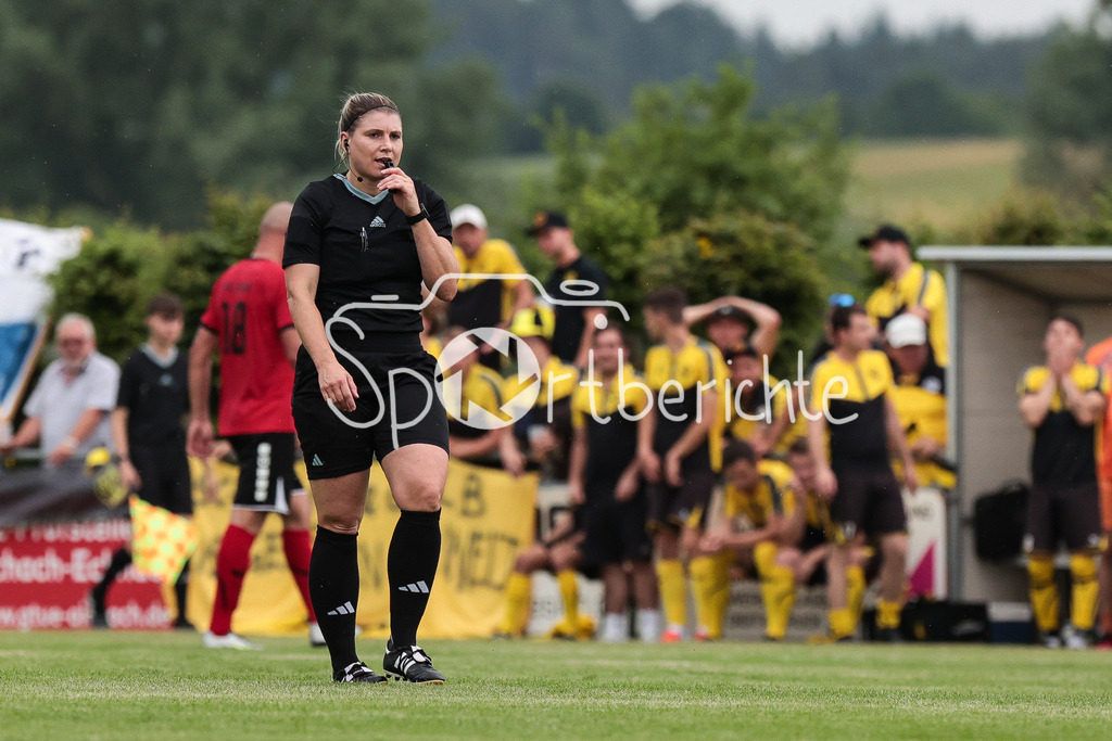 FC ALBA Augsburg - SV Obergriesbach | Schiedsrichterin Barbara KARMANN