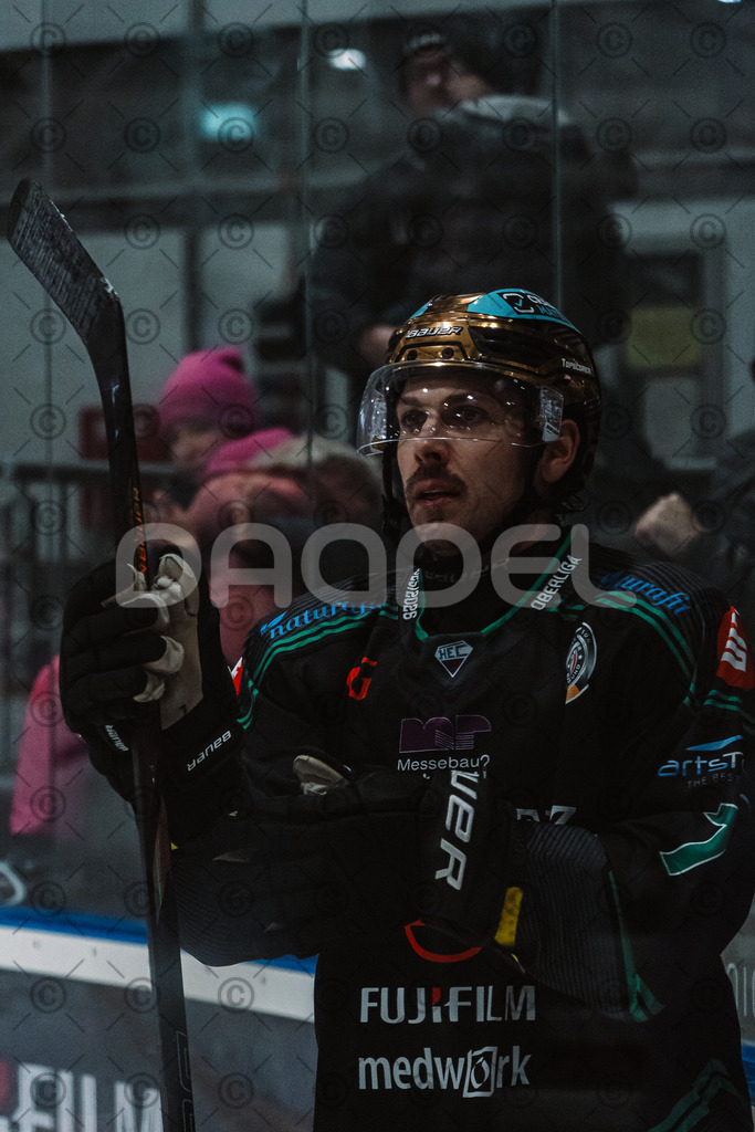 Alligators_vs_Erding_12_12_2025-117 | Höchstadt Alligators Fotogalerie: Eishockey-Action aus Franken. Professionelle Spielfotos, Portraits & Stadionbilder zum Download. Jetzt entdecken! - Realisiert mit Pictrs.com