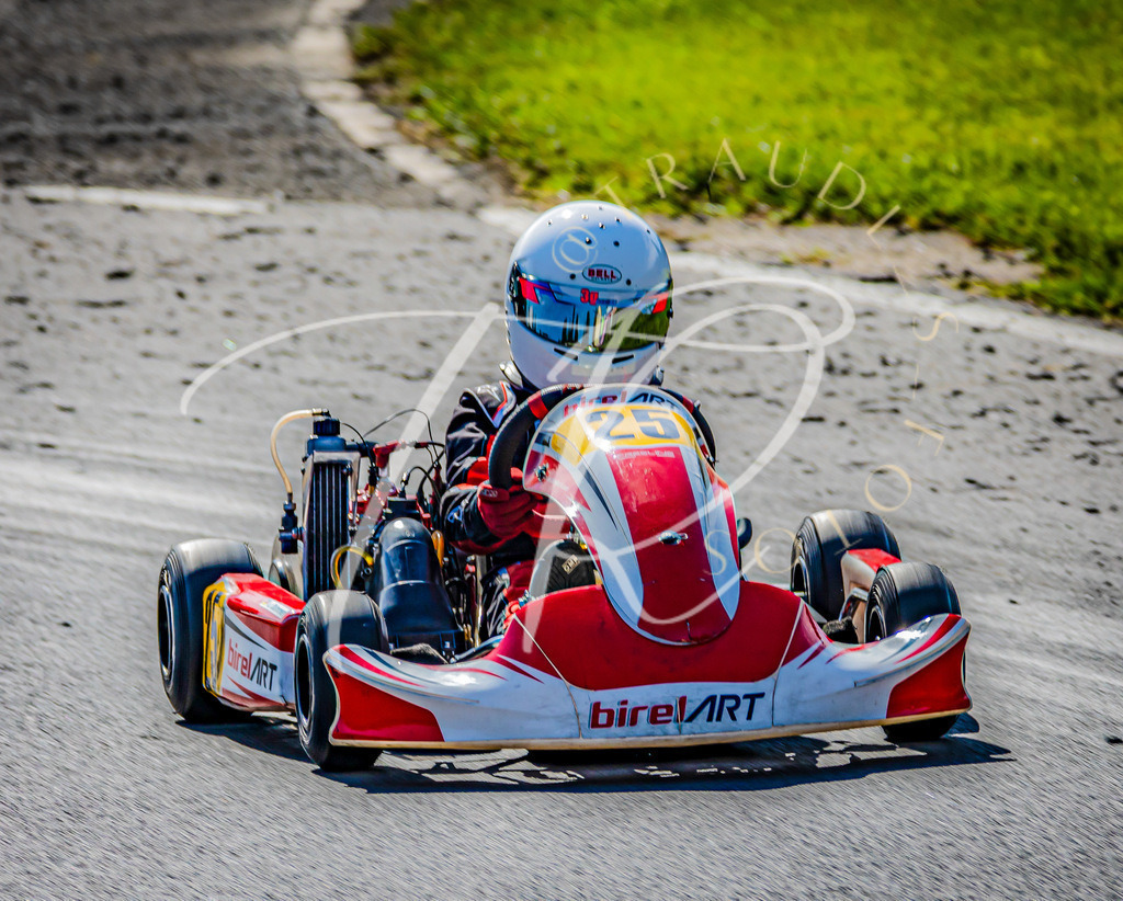 87C7CE28-E5B6-49FA-B565-6126FF67EB14 | traudl_s_fotos