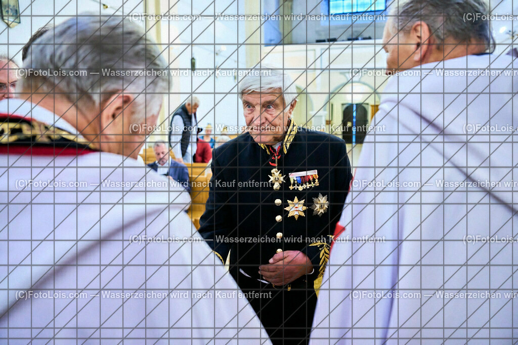 ALP3797_Jeanne de Ferrette_Templer Orden_Hildebrand Walter | (C)FotoLois.com, Alois Spandl, 700stes Hochzeitsjubiläum - Albrecht II. mit Johanna von Pfirt in Thann (FR) im März 2024. Empfang des Organistionskommitees aus der Region Ferrette (Pfirt)/Thann aus dem Elsass mit Empfang durch die Stadtgemeinde und Bezirkshauptmannschaft Scheibbs im Schloss Scheibbs und anschließender Kranzniederlegung in der Kartausenkirche über der Krypta des Gründerehepaares durch Mitglieder des Templer Ordens im Beisein von Mitgliedern der Goldhaubengruppen, Fr 22. September 2023.