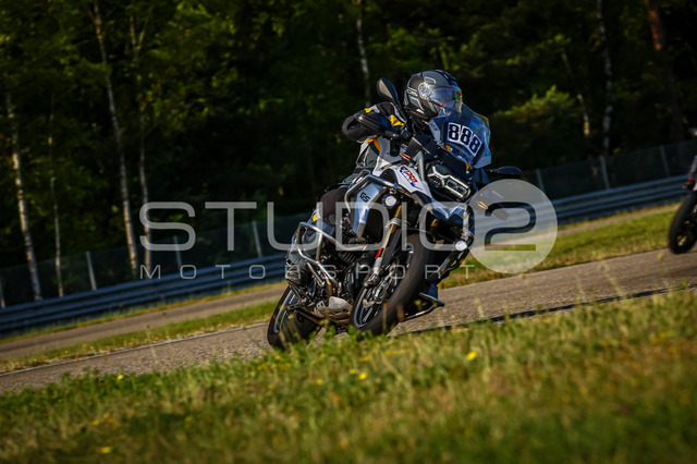 0888-260530DCB-025_888 | Deine Full-Service-Agentur für ✔️Videoproduktionen und ✔️Motorsportfotografie Jetzt Angebot anfragen!